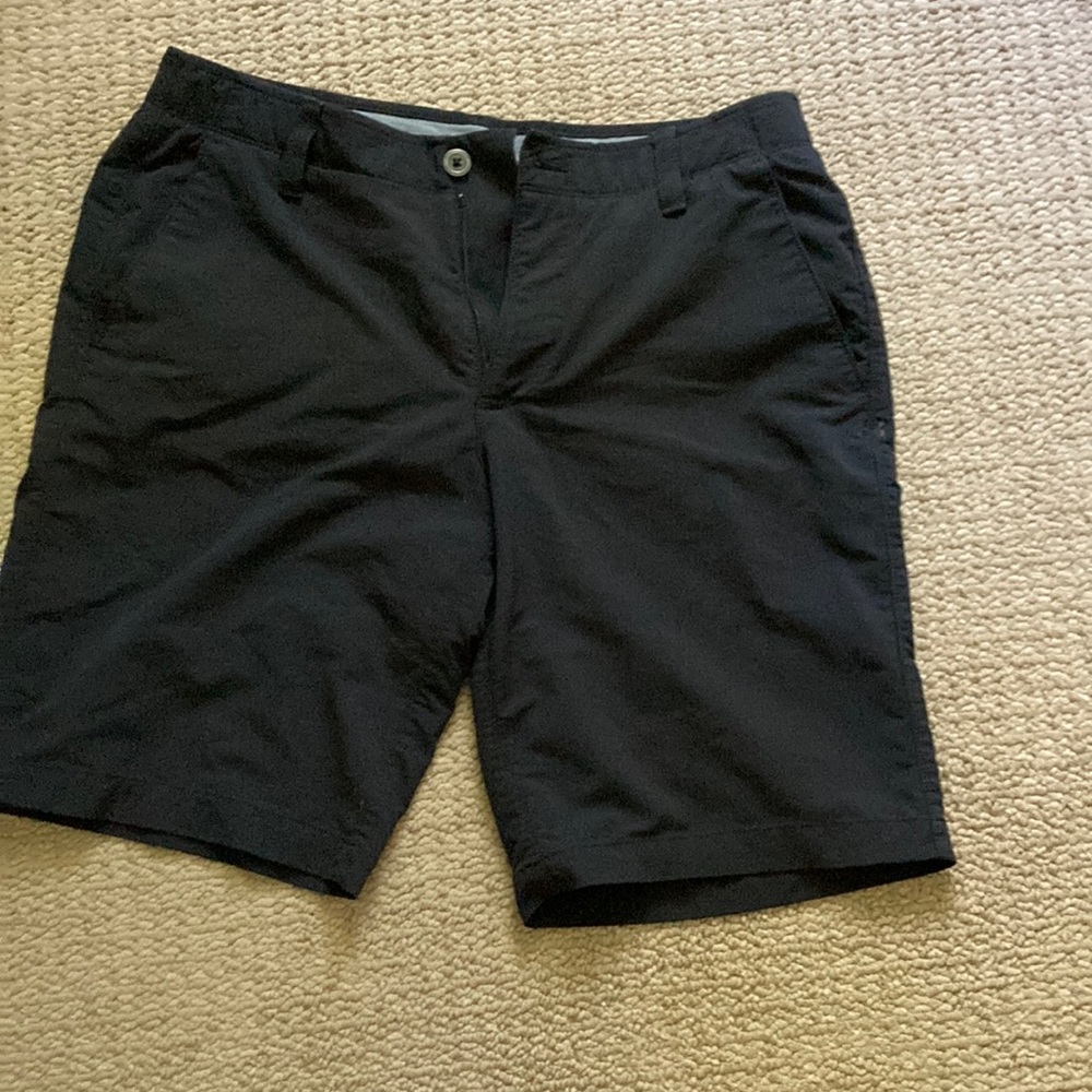 Black 34 waist under armor golf shorts